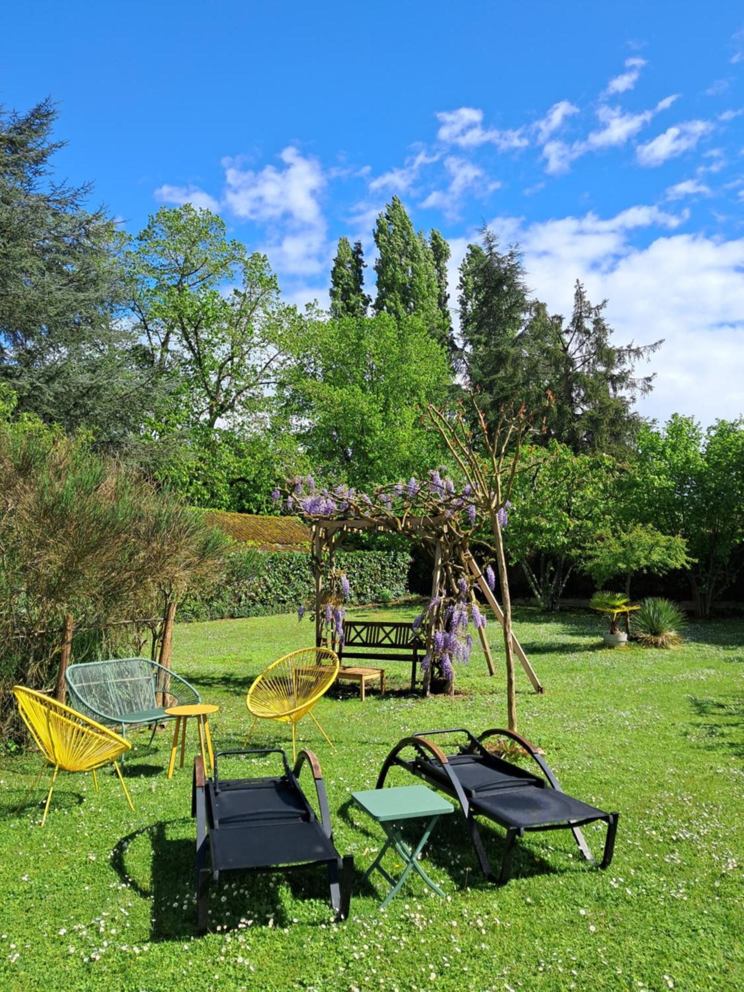 Le Jardin De Josseline Hotel Amboise Bagian luar foto